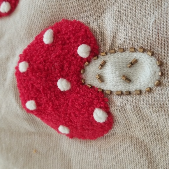 Pillowcase with hand stitched mushrooms - Picture 2 of 3